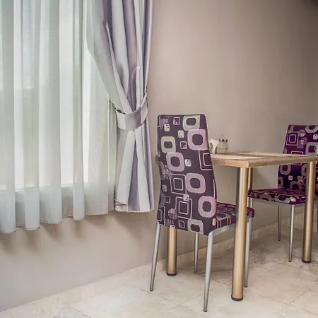 Aparthotel Cosmos 3*