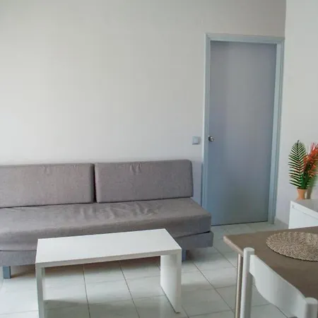 Cosmos Aparthotel 3*