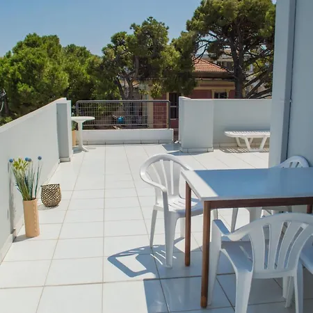 Appart hôtel Cosmos 3*